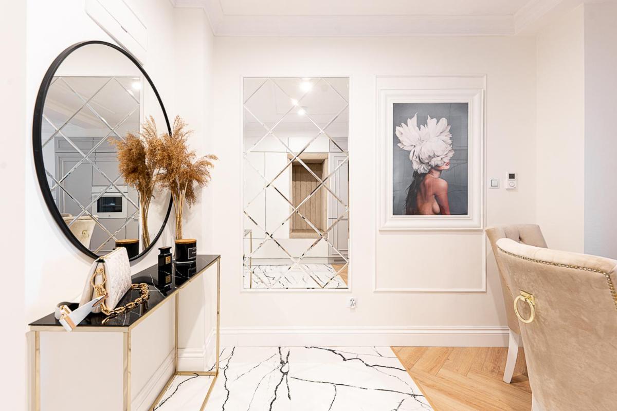 Gold Apartment شتيتشينيك المظهر الخارجي الصورة