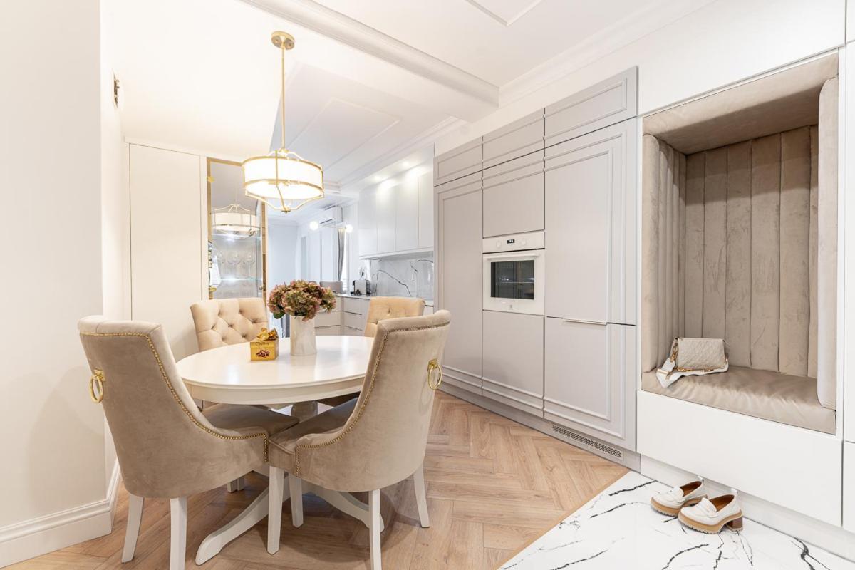 Gold Apartment شتيتشينيك المظهر الخارجي الصورة