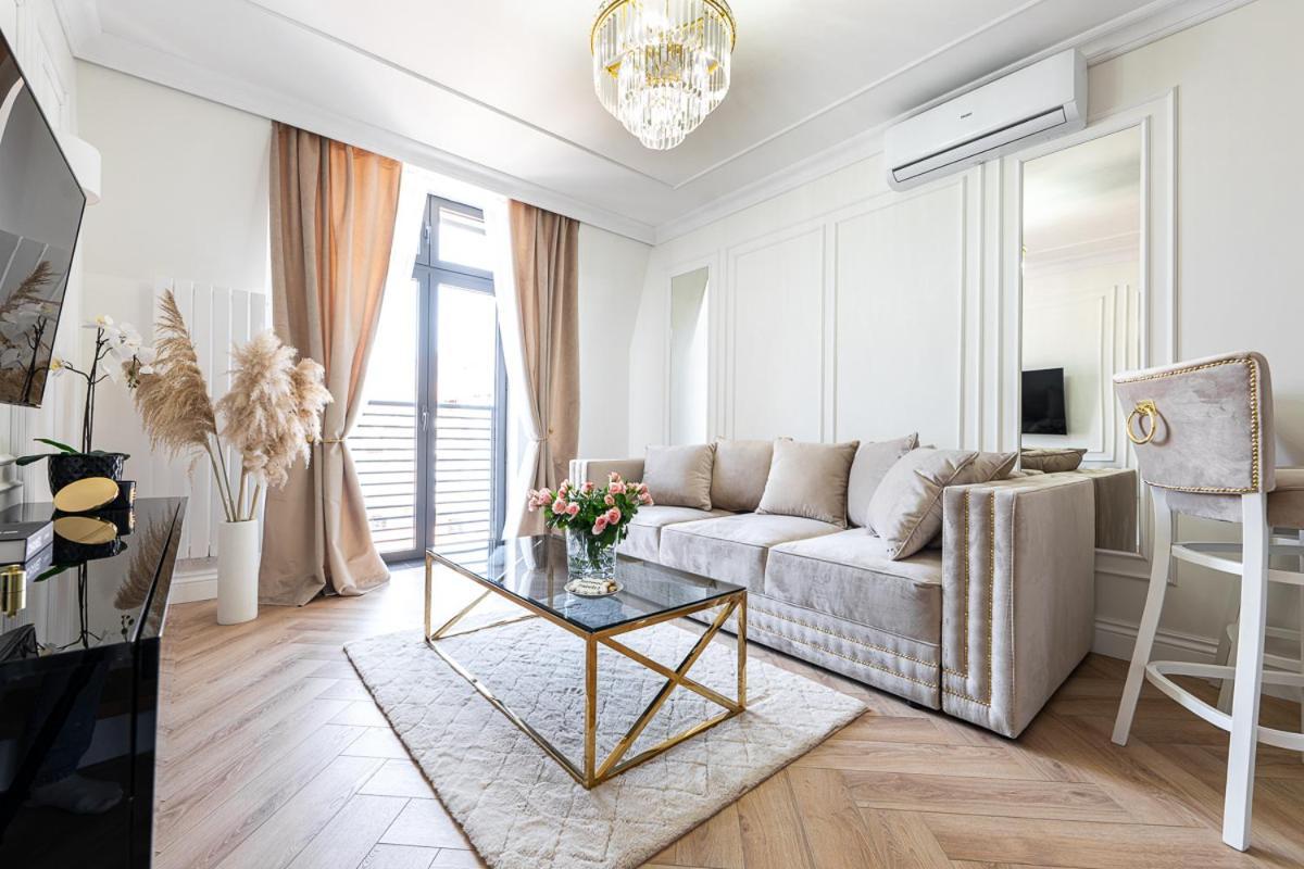 Gold Apartment شتيتشينيك المظهر الخارجي الصورة