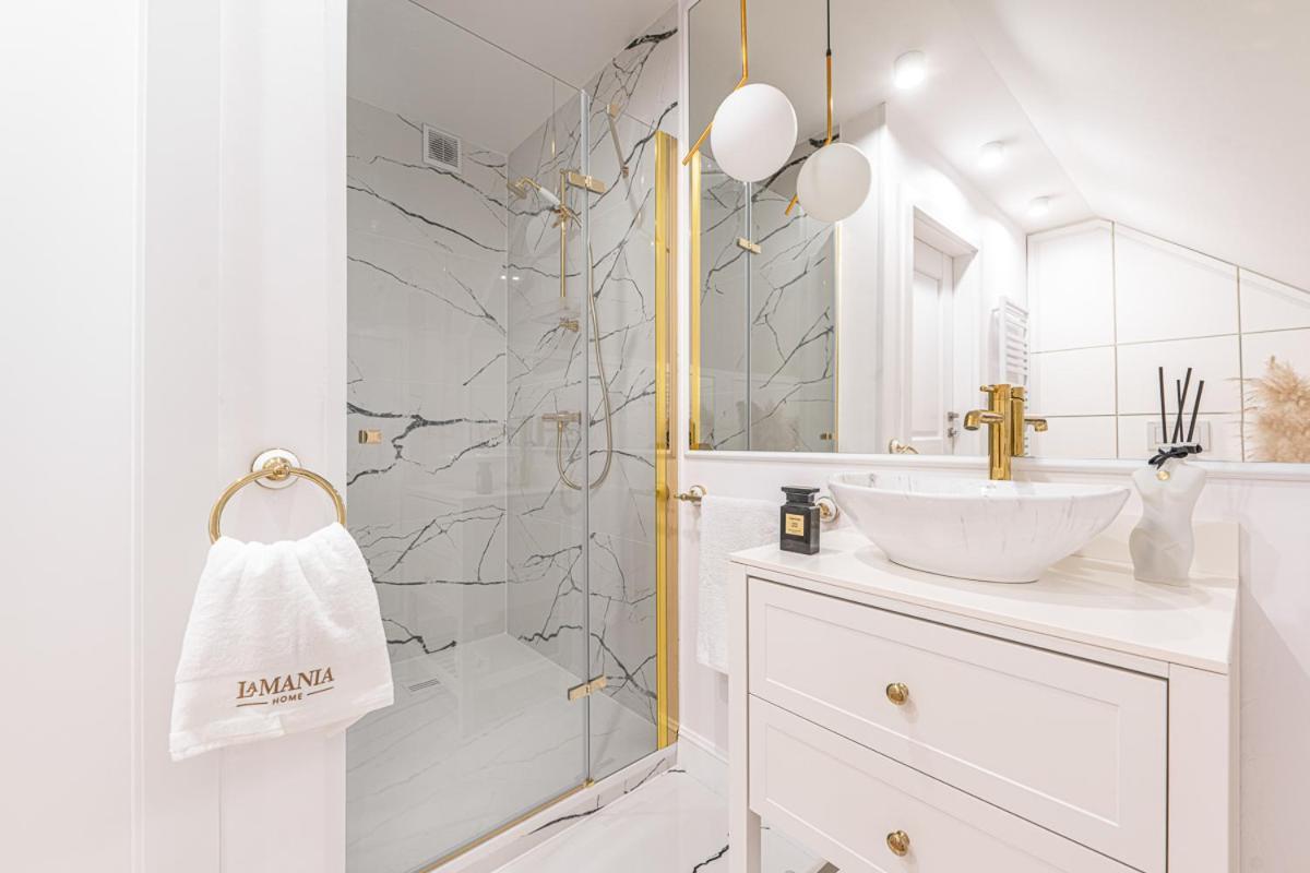Gold Apartment شتيتشينيك المظهر الخارجي الصورة