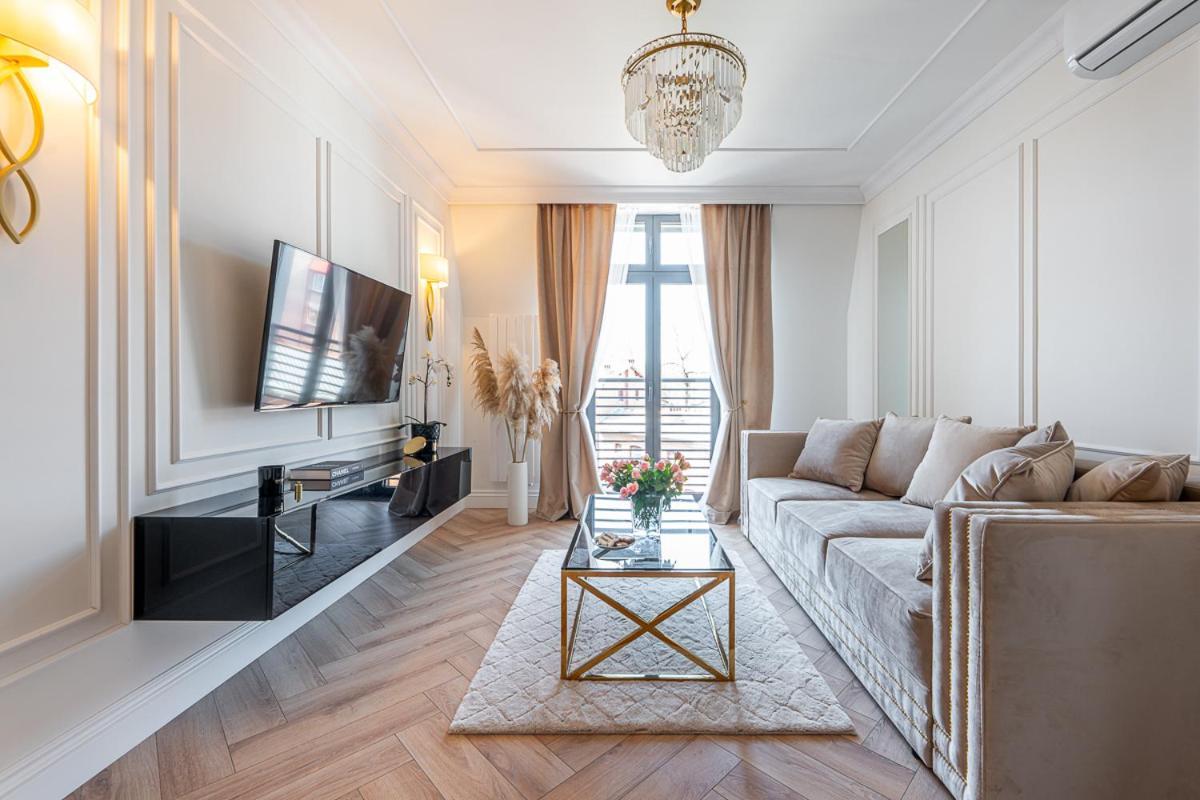 Gold Apartment شتيتشينيك المظهر الخارجي الصورة